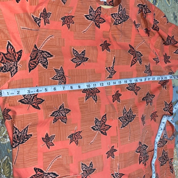 Uniform Advantage Orange Leaf Pattern Scrub Jacket - Picture 4 of 4